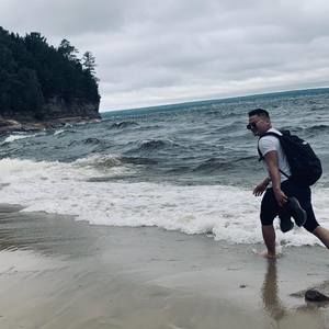 Meet your Posher, Thet